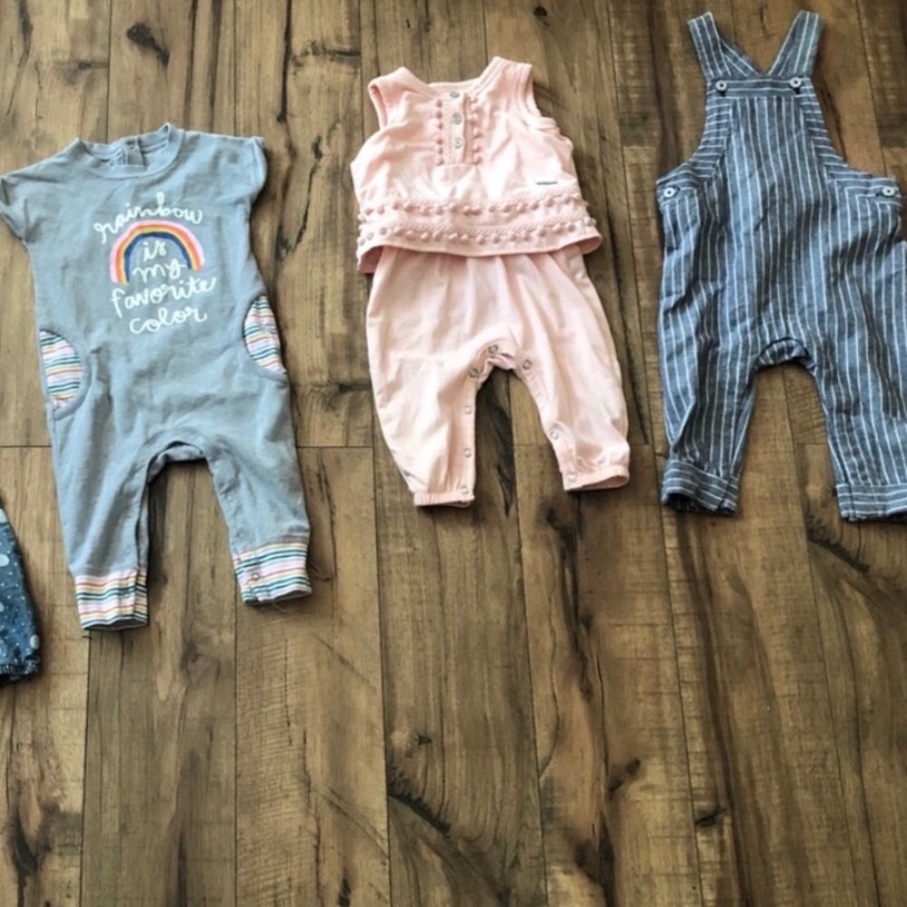 Baby girl clothes size 3-6 months